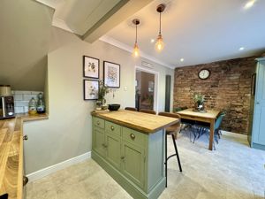 Photo 15- click for photo gallery